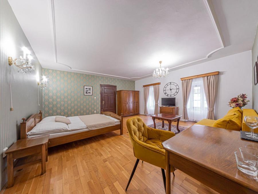 Hotel Salamander - Garni Banská Štiavnica Exterior foto