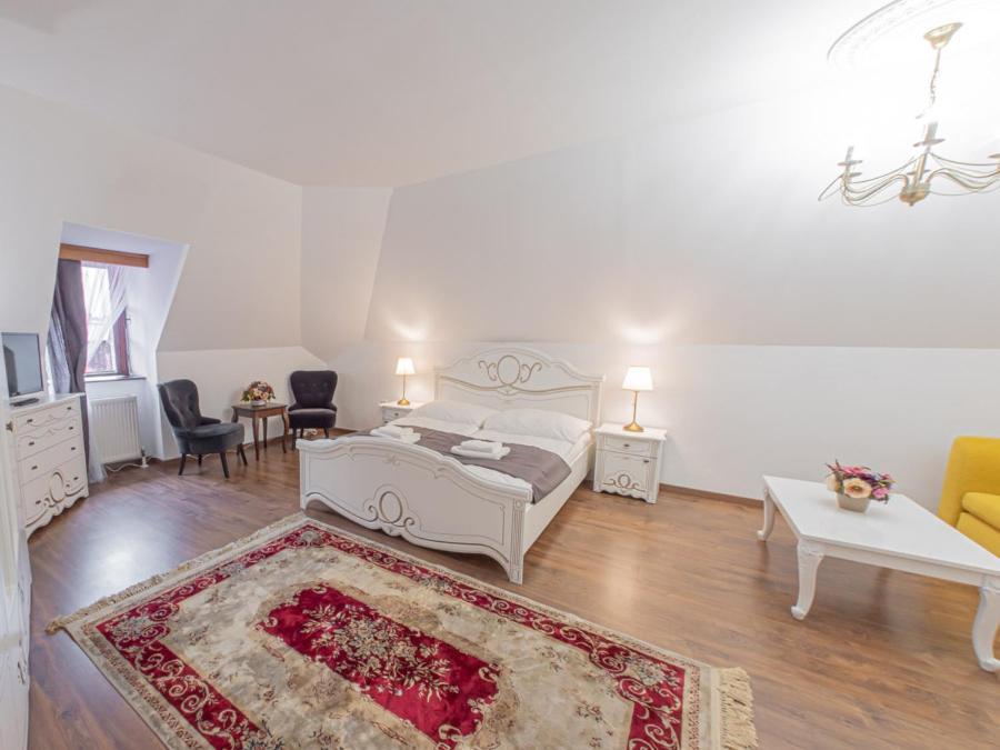 Hotel Salamander - Garni Banská Štiavnica Exterior foto